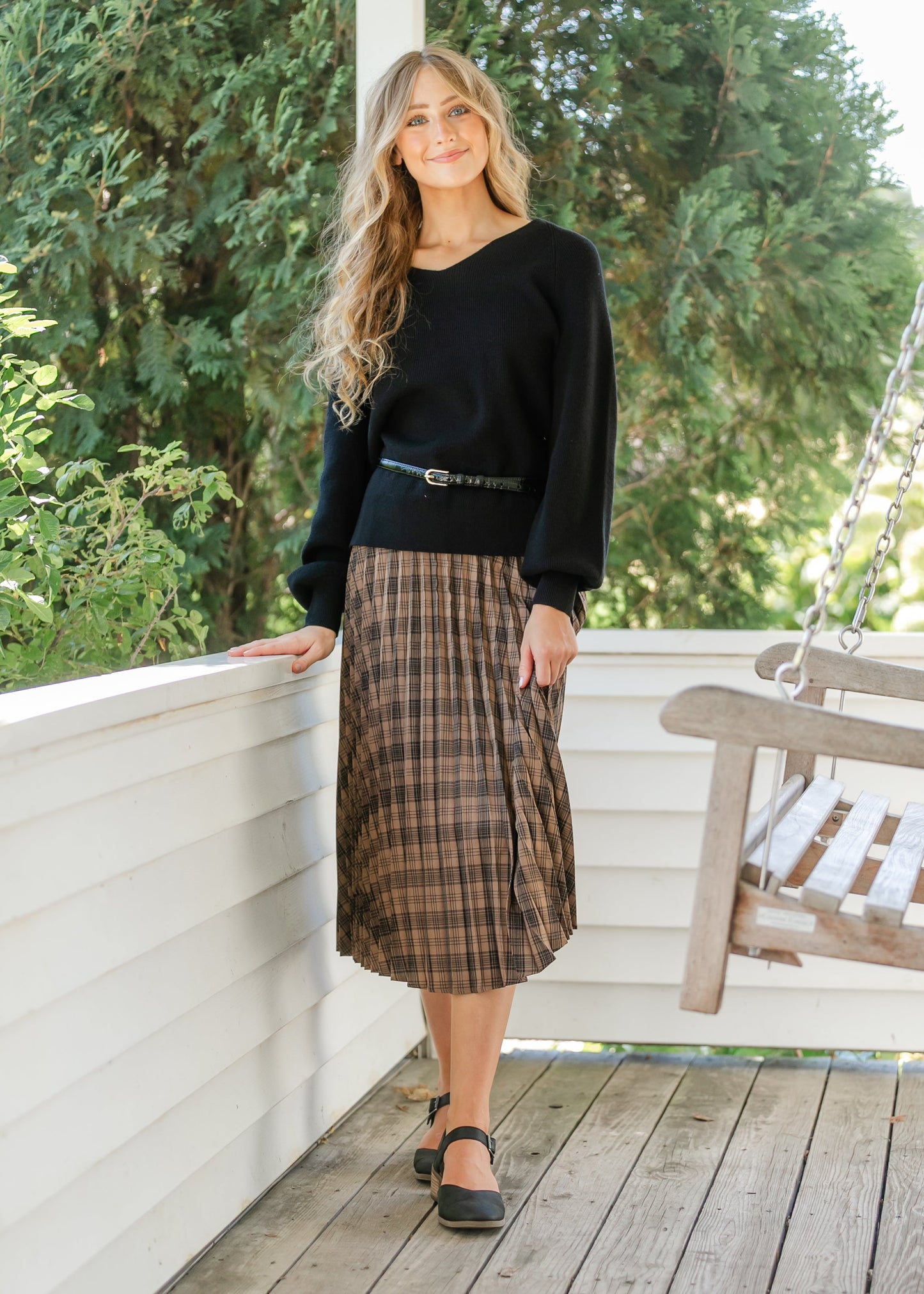 Essential V-neck Balloon Sleeve Sweater