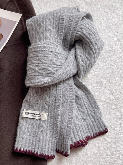 Cozy Knitted Cable-Knit Scarf with Contrast Trim