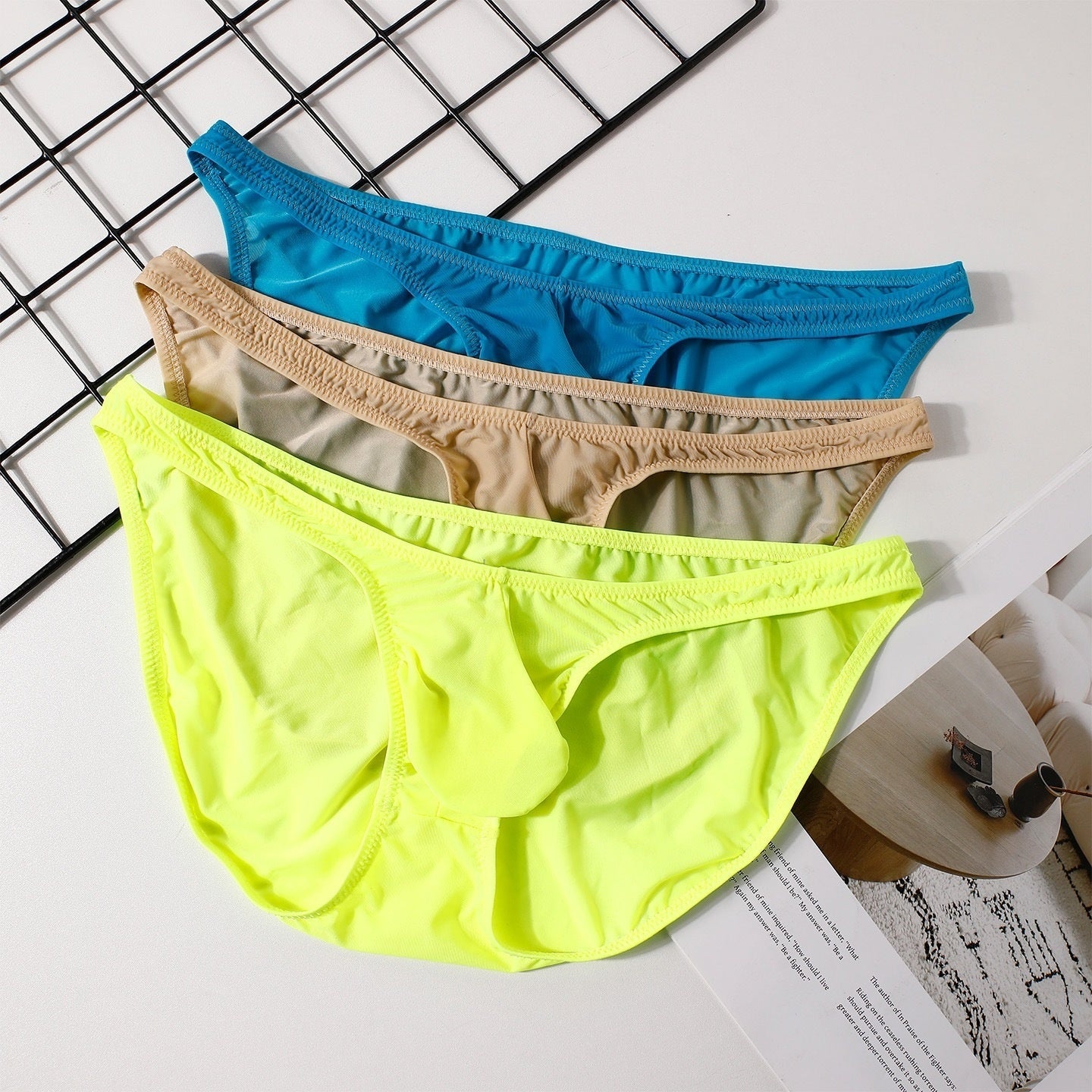 Mens Ice-silk Briefs Summer Thin Breathable Quick-drying Low-rise