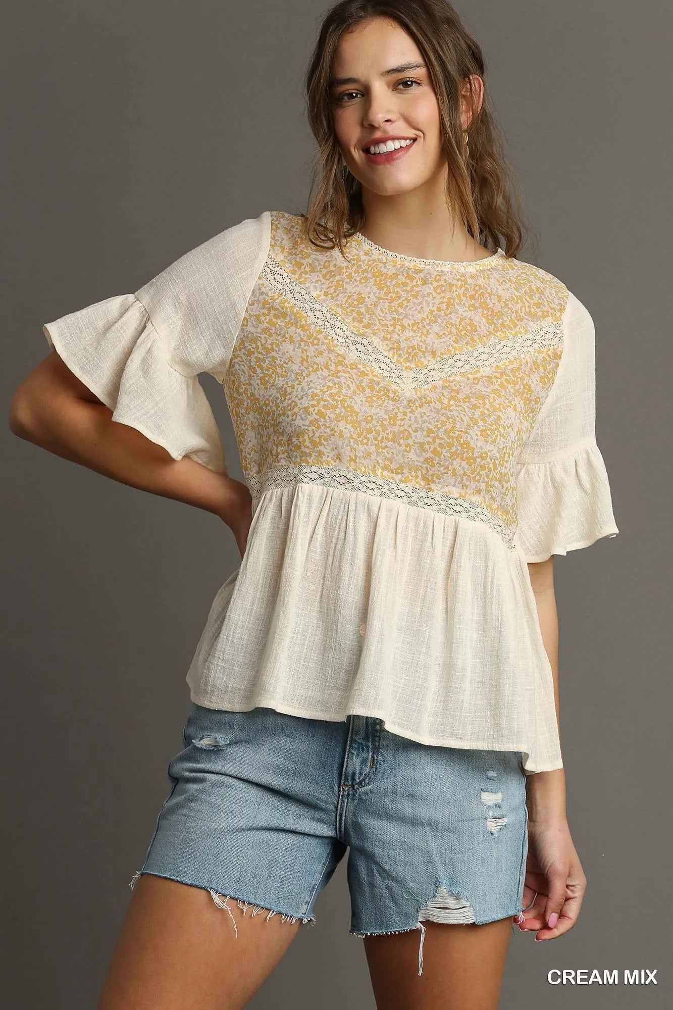 Umgee Floral Lace Trimmed Detail Half Sleeve Babydoll Top