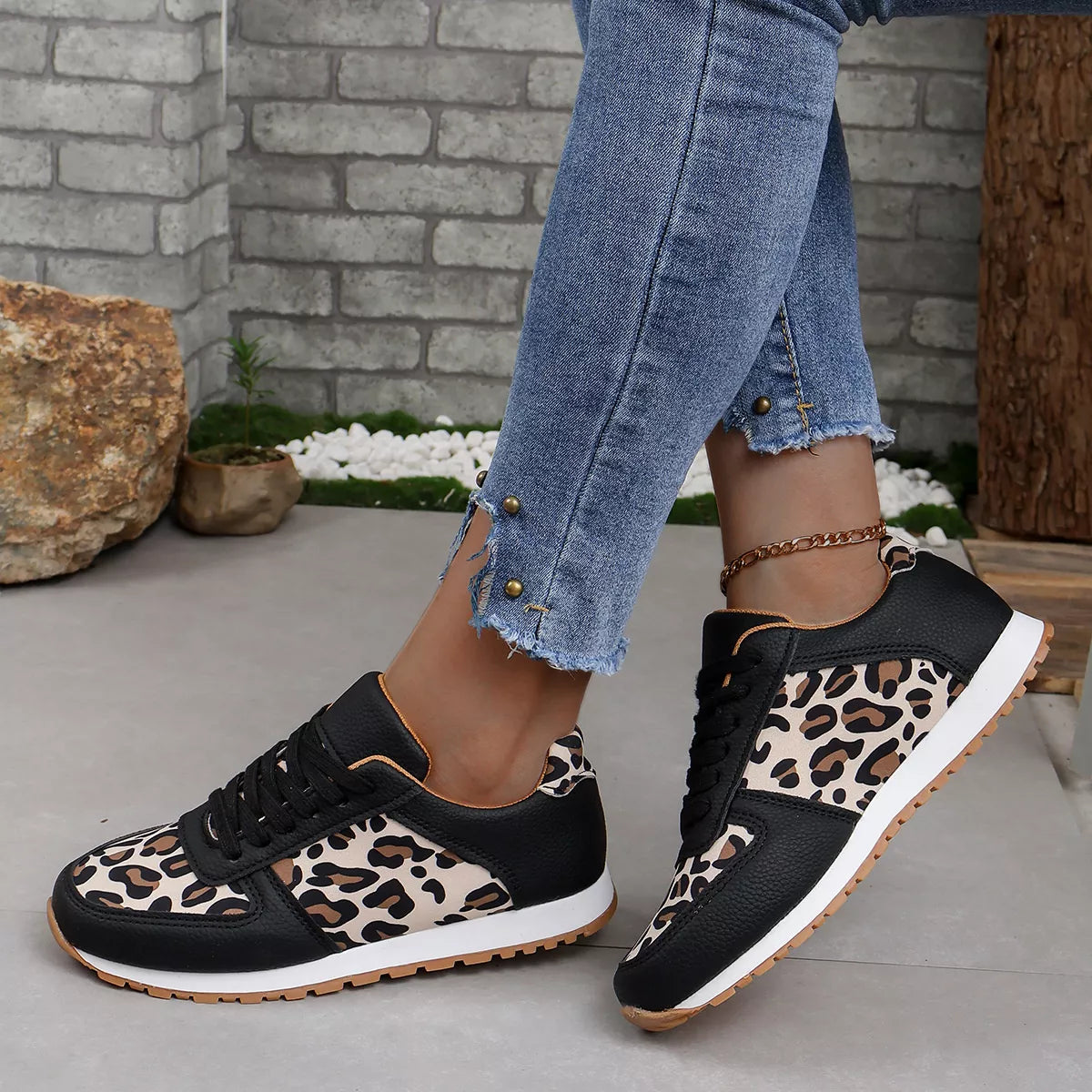 Leopard Print Casual Sneakers