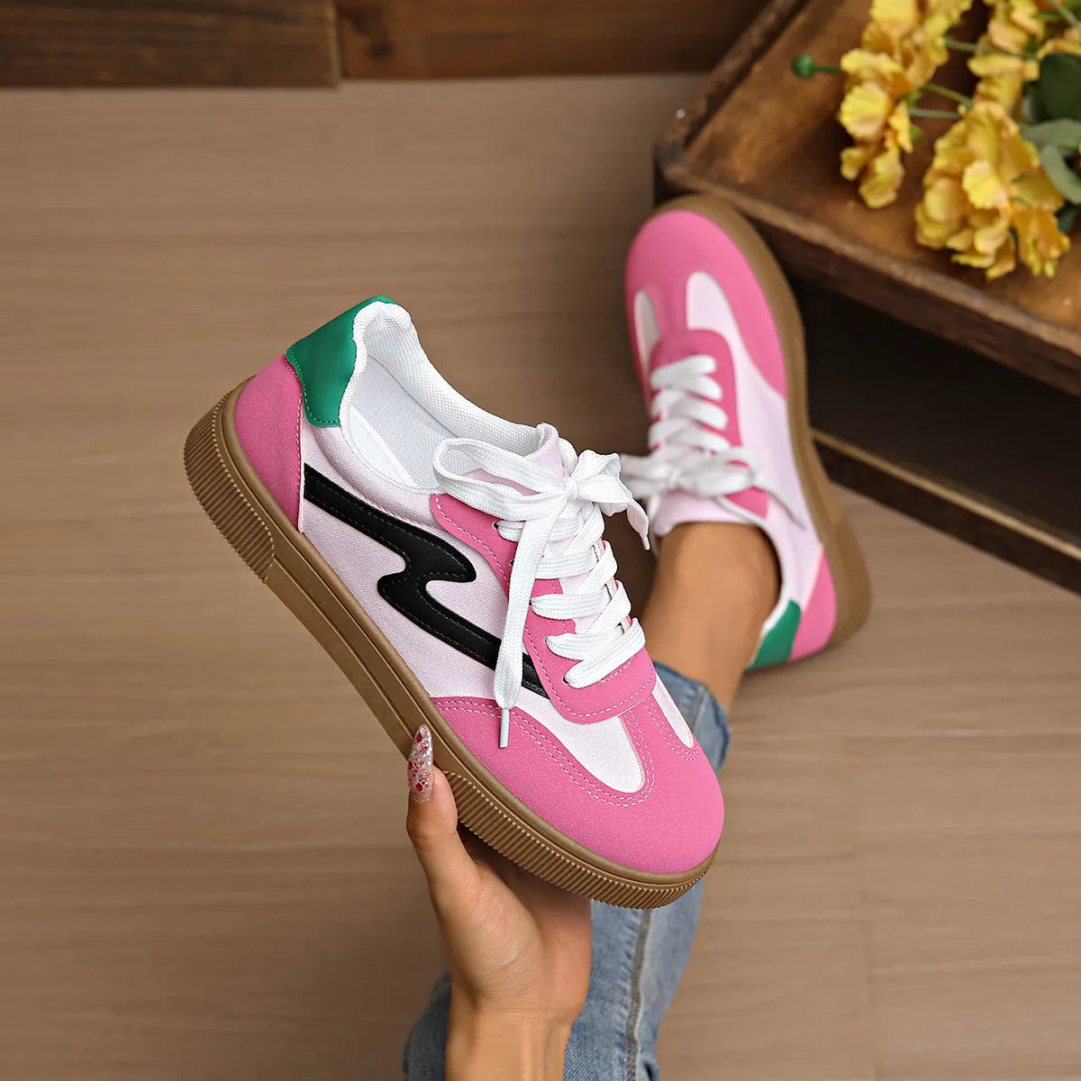 Round Toe Lace Up Sneakers