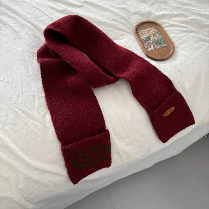 Cute Knitted Scarf with Pockets