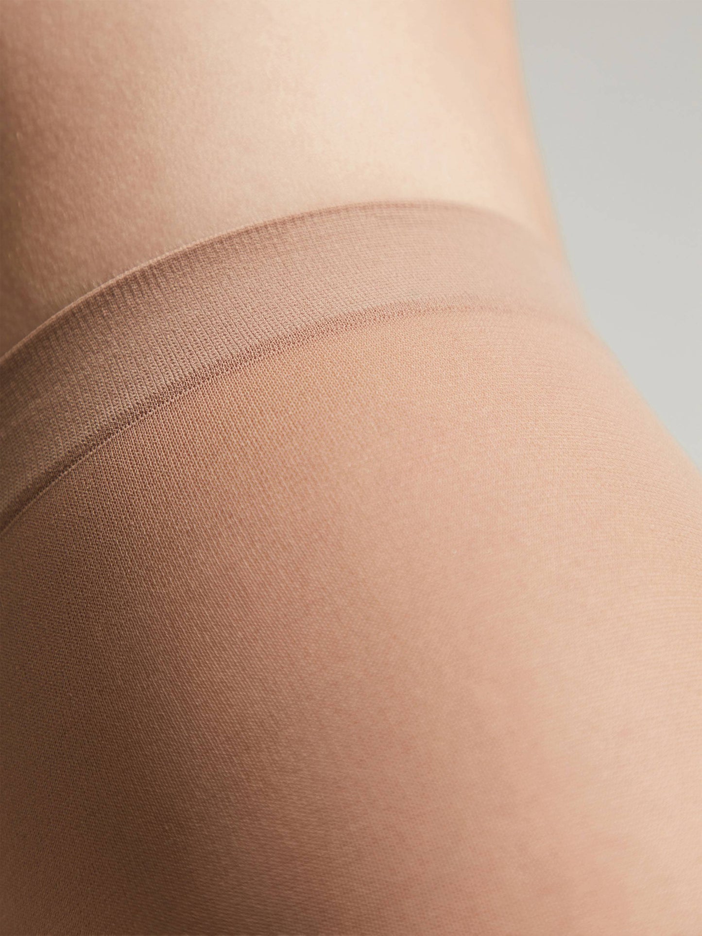 Conte Ideal 20 Den - Classic Women's Tights with a Reinforced Shorts (16С-29СП)