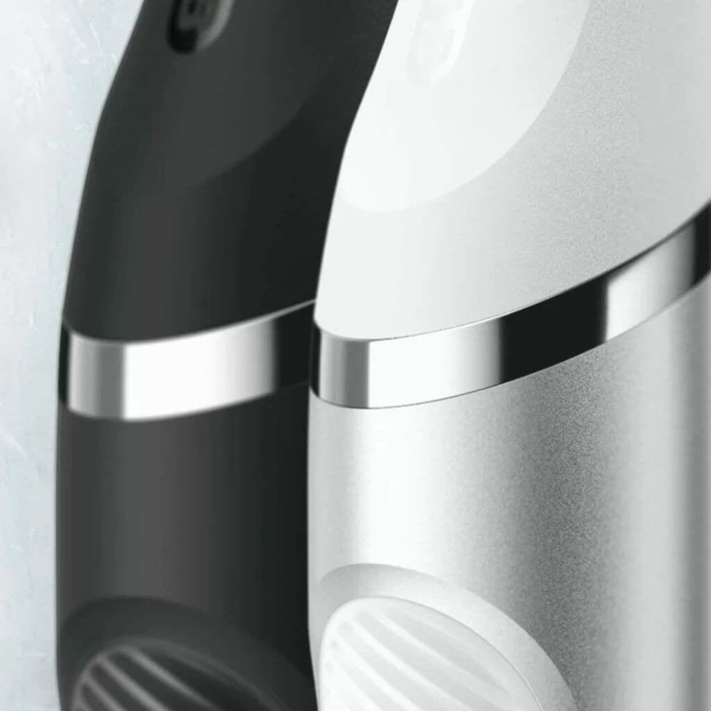 Oral-B Clic Manual Toothbrush Onyx Black with Magnetic Holder 1 Count