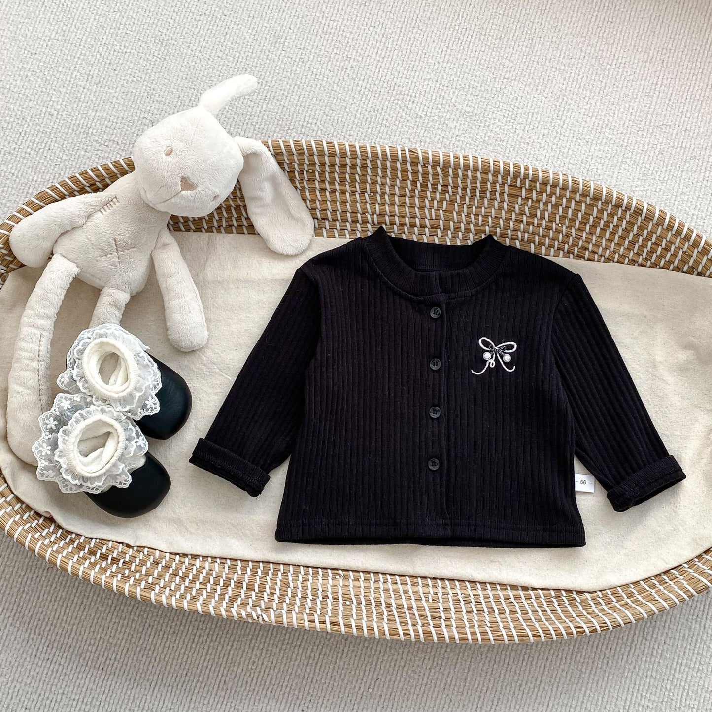 Spring and Autumn Kids Girls Cute Butterfly-bow Embroidered Long Sleeves Top and Pants Clothing Set