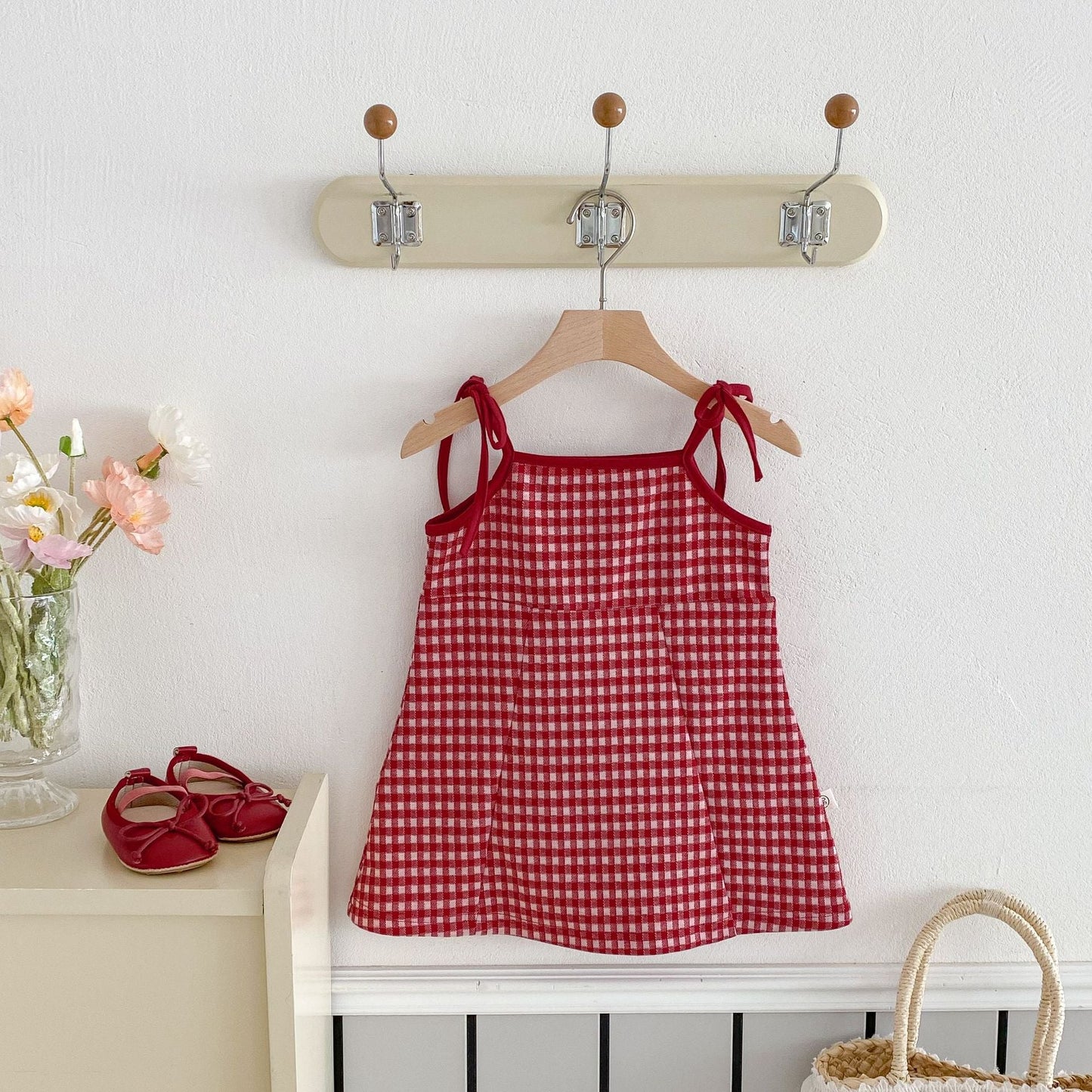 Summer Arrival Baby Girls Cute Plaid Pattern Sleeveless Strap Dress