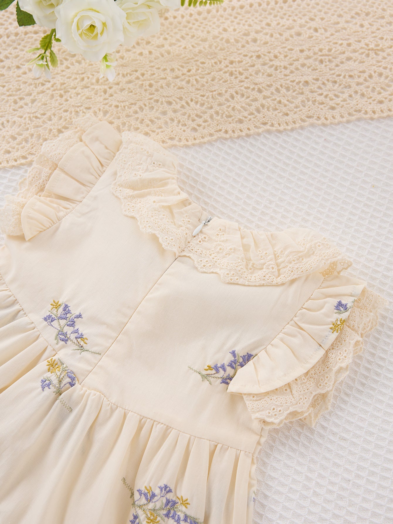 Summer Arrival Colorful Flowers Pattern Fly Sleeves Dress for Stylish Girls