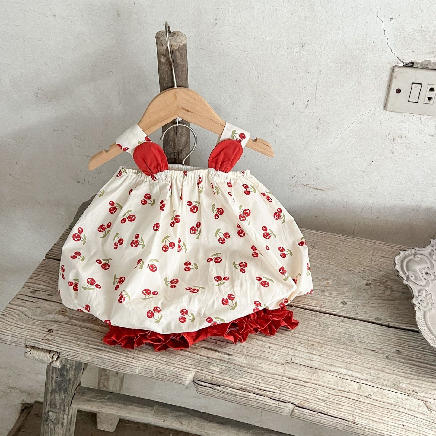 Summer Baby Kids Girls Comfortable Cherry Pattern Strap Top And Solid Shorts Clothing Set