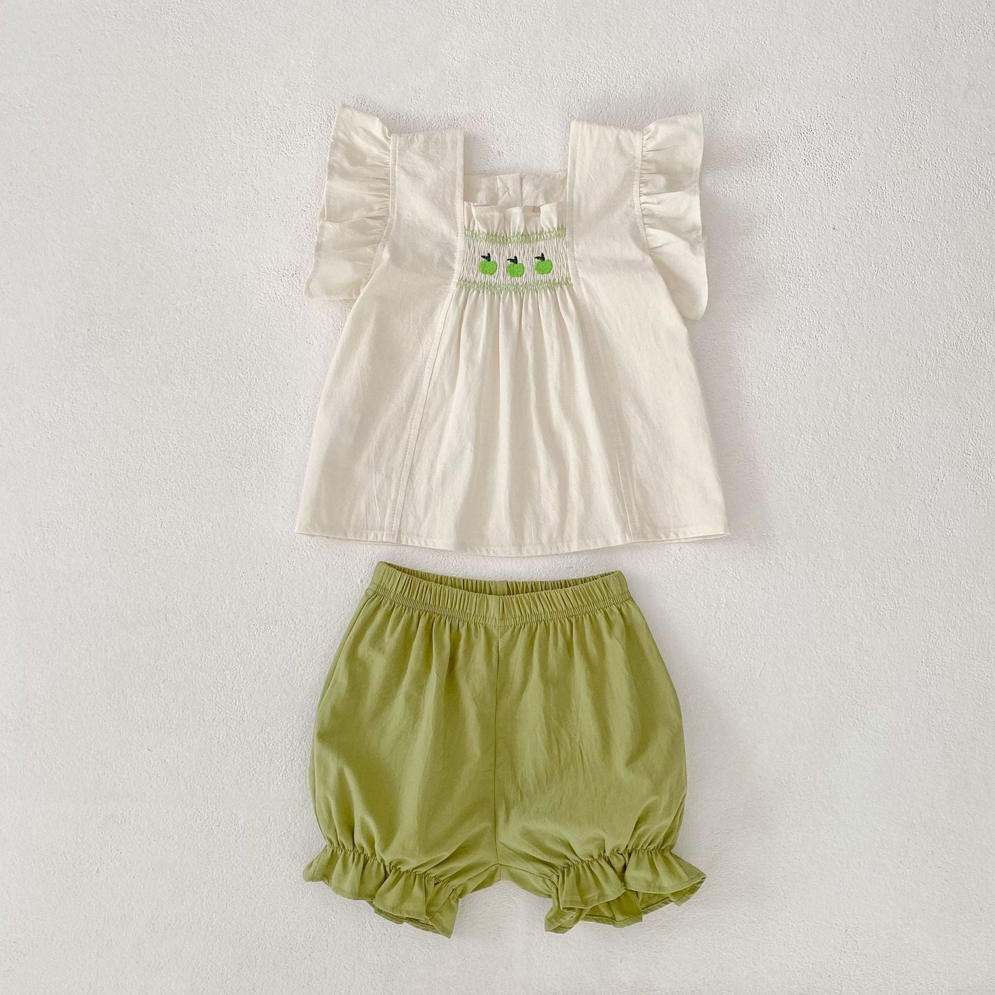 Summer Baby Kids Flowers Pattern Fly Sleeves Top and Plain Shorts Clothing Set for Girls