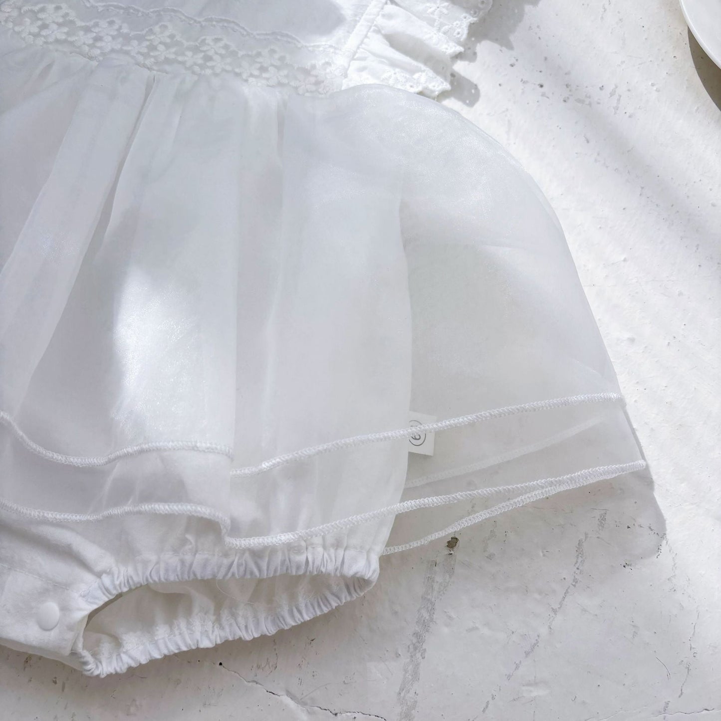 Summer Arrival Baby Girls Fly Sleeves Tulle Patchwork Lace Decorated Onesies