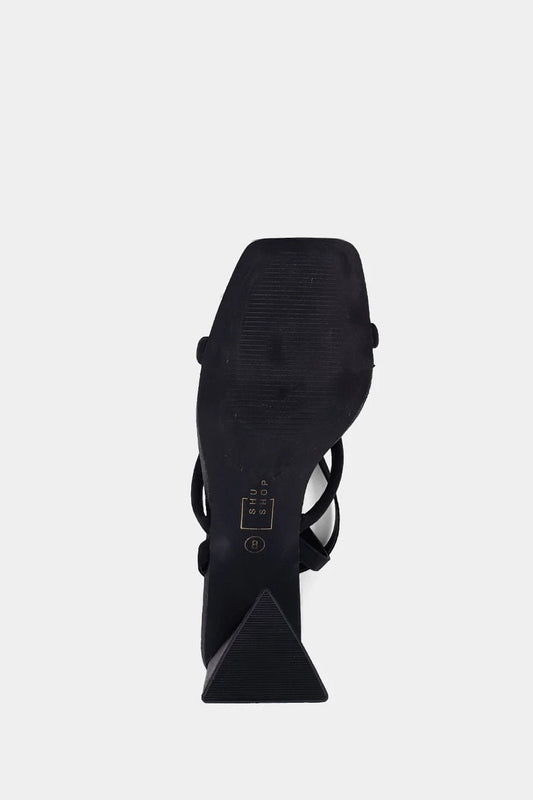 Evangeline Heel